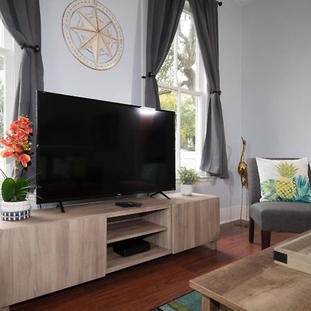 Beautiful Two-Story In Central Galveston, Short Walk To Beach, Near Downtown! | Seas The Breeze Villa ภายนอก รูปภาพ