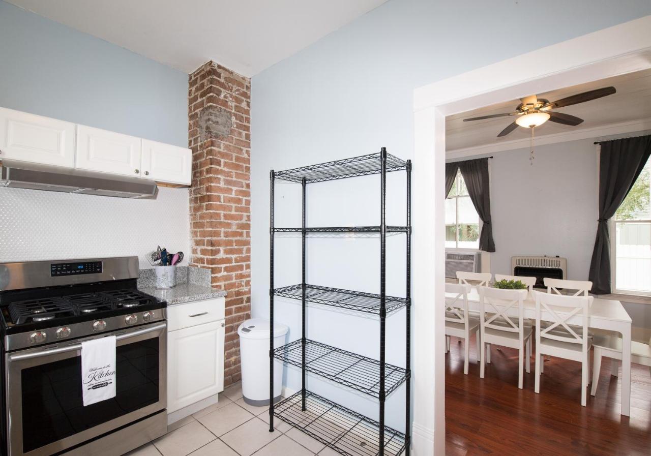 Beautiful Two-Story In Central Galveston, Short Walk To Beach, Near Downtown! | Seas The Breeze Villa ภายนอก รูปภาพ